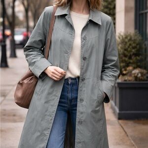 Vintage London Fog Women's Gray Trench Coat. Estimated 1970’s-1980’s.